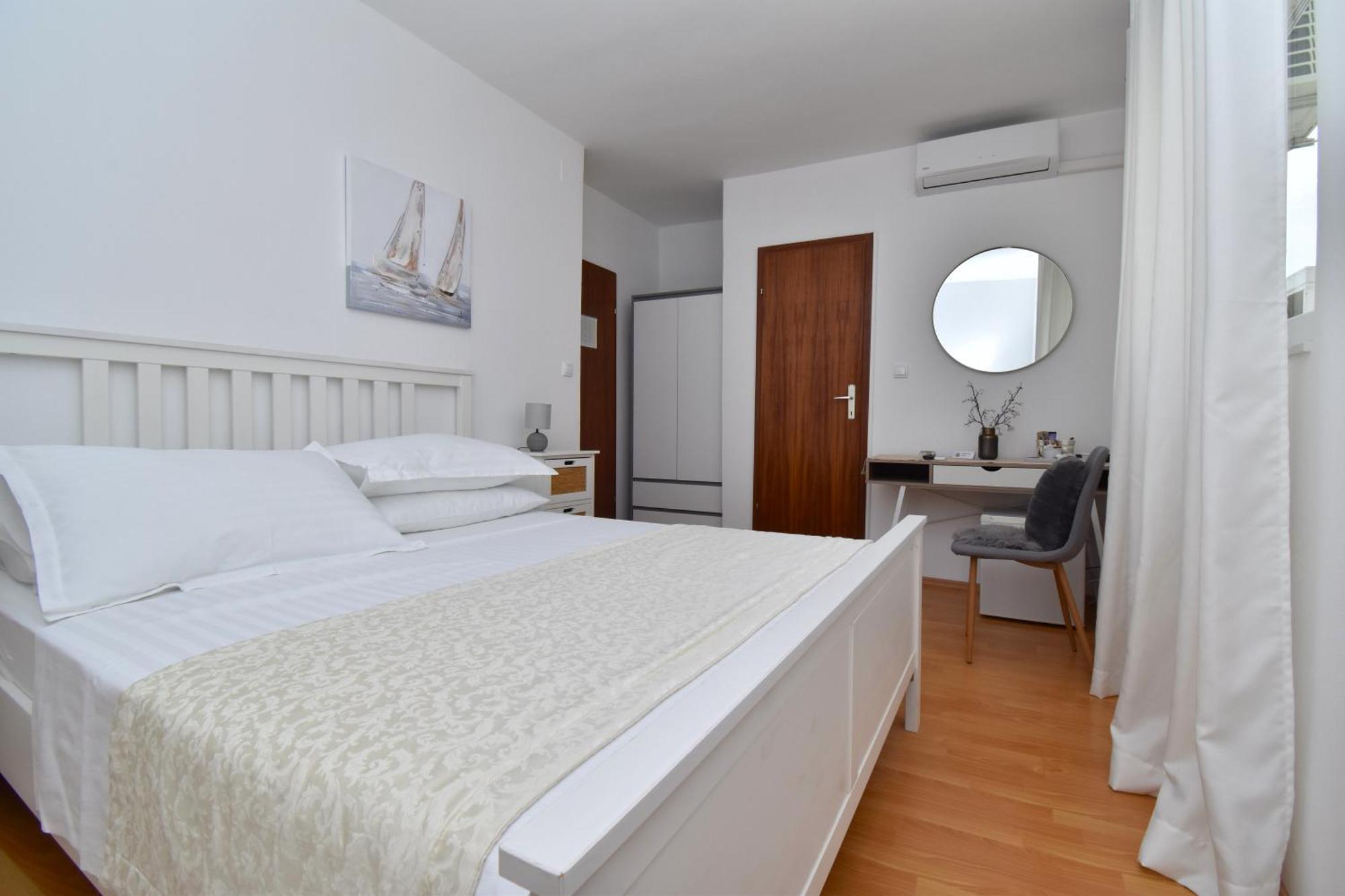 Apartment & Rooms Meri Tucepi Exterior photo