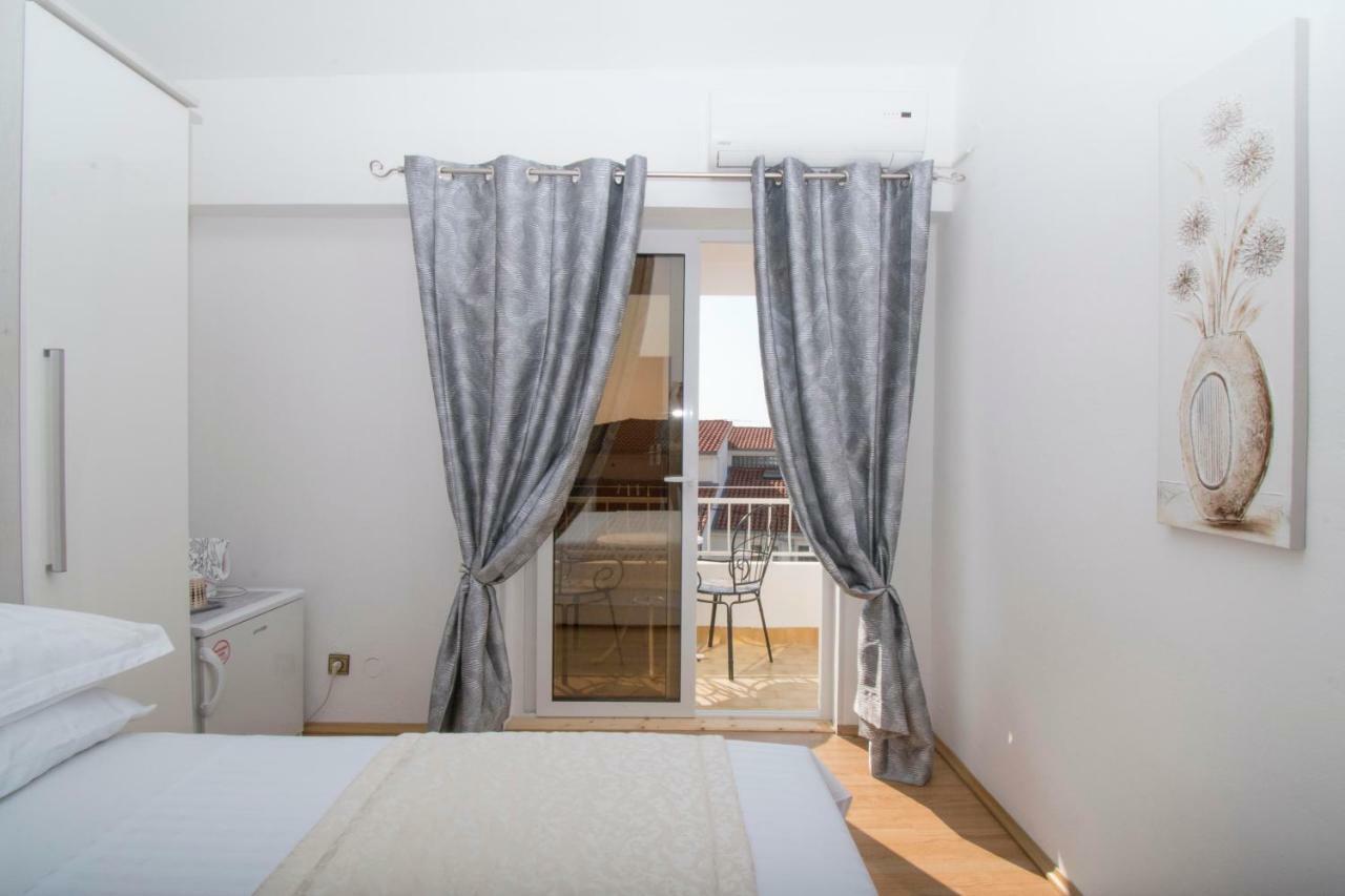 Apartment & Rooms Meri Tucepi Exterior photo